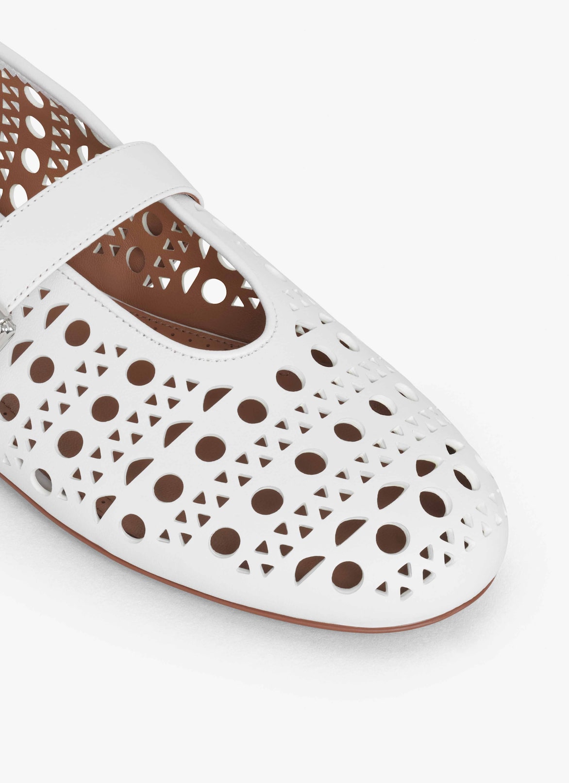 BALLERINES VIENNE EN CUIR  ALAÏA BALLERINES VIENNE EN CUIR  BLANC